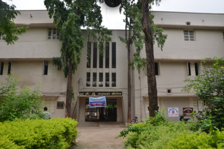 https://cache.careers360.mobi/media/colleges/social-media/media-gallery/18828/2021/2/9/Campus of Sir PT Science College Modasa_Campus-View.jpg